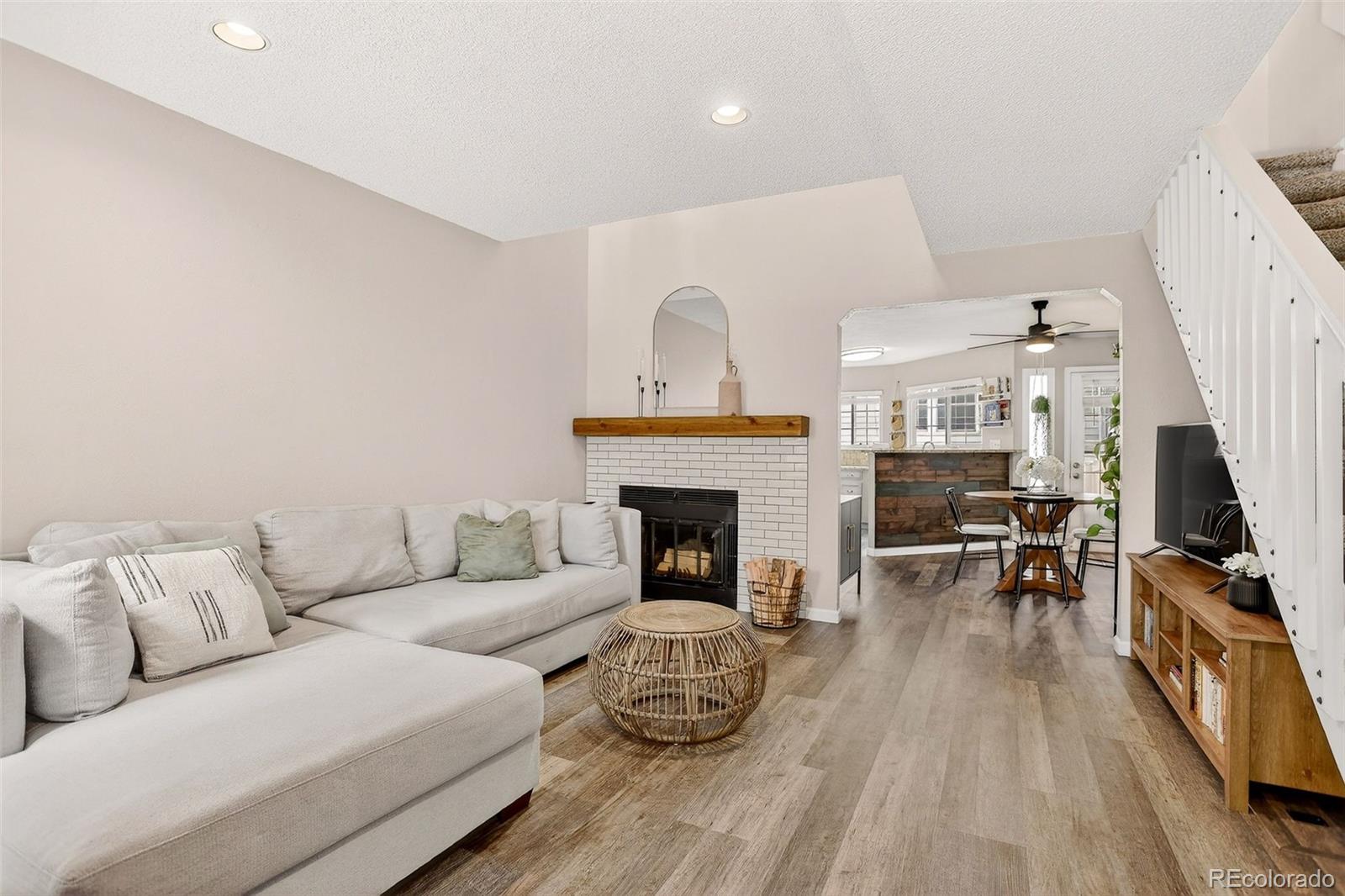 8698 W Plymouth Avenue Littleton CO 80128