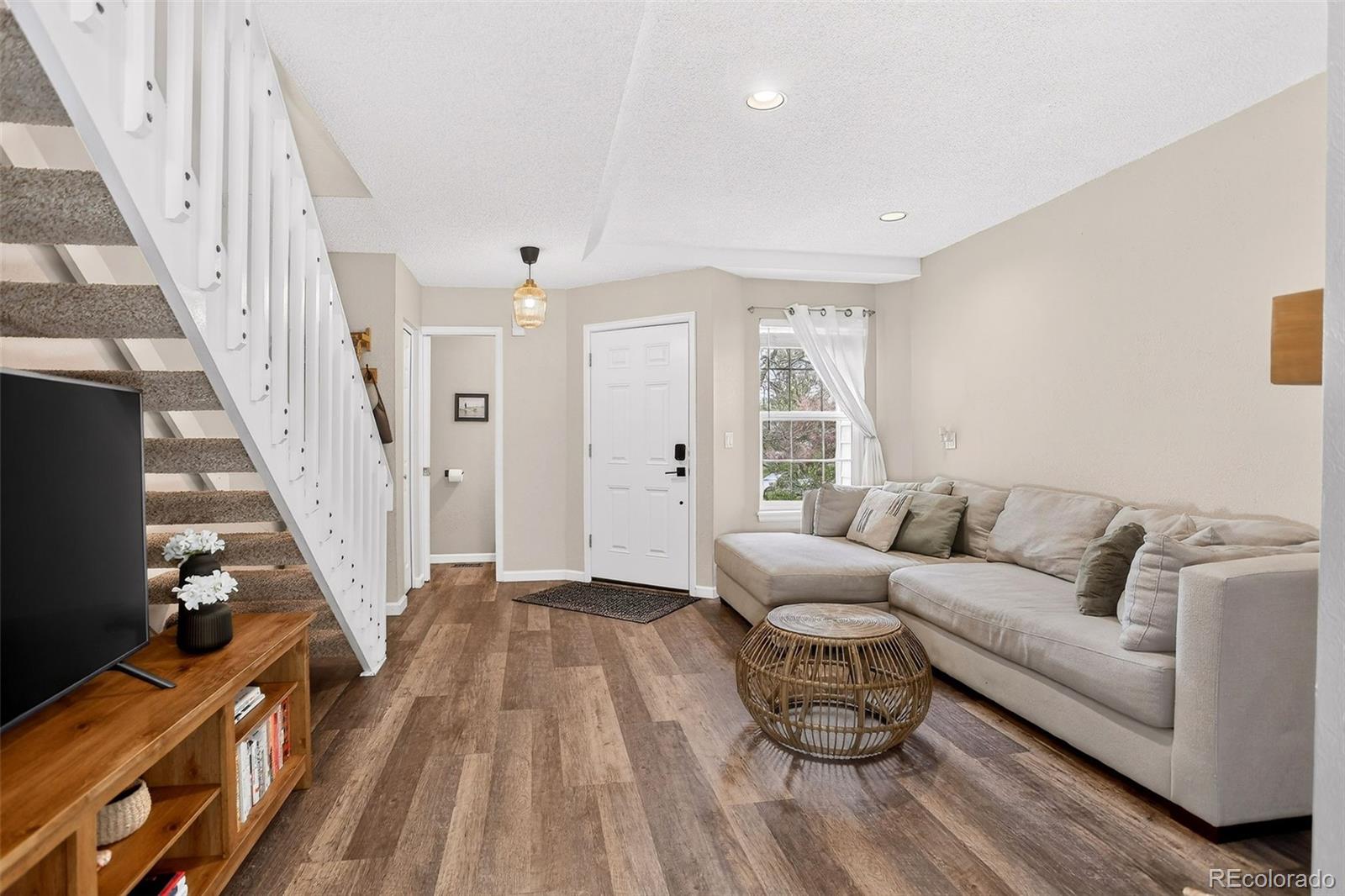 8698 W Plymouth Avenue Littleton CO 80128