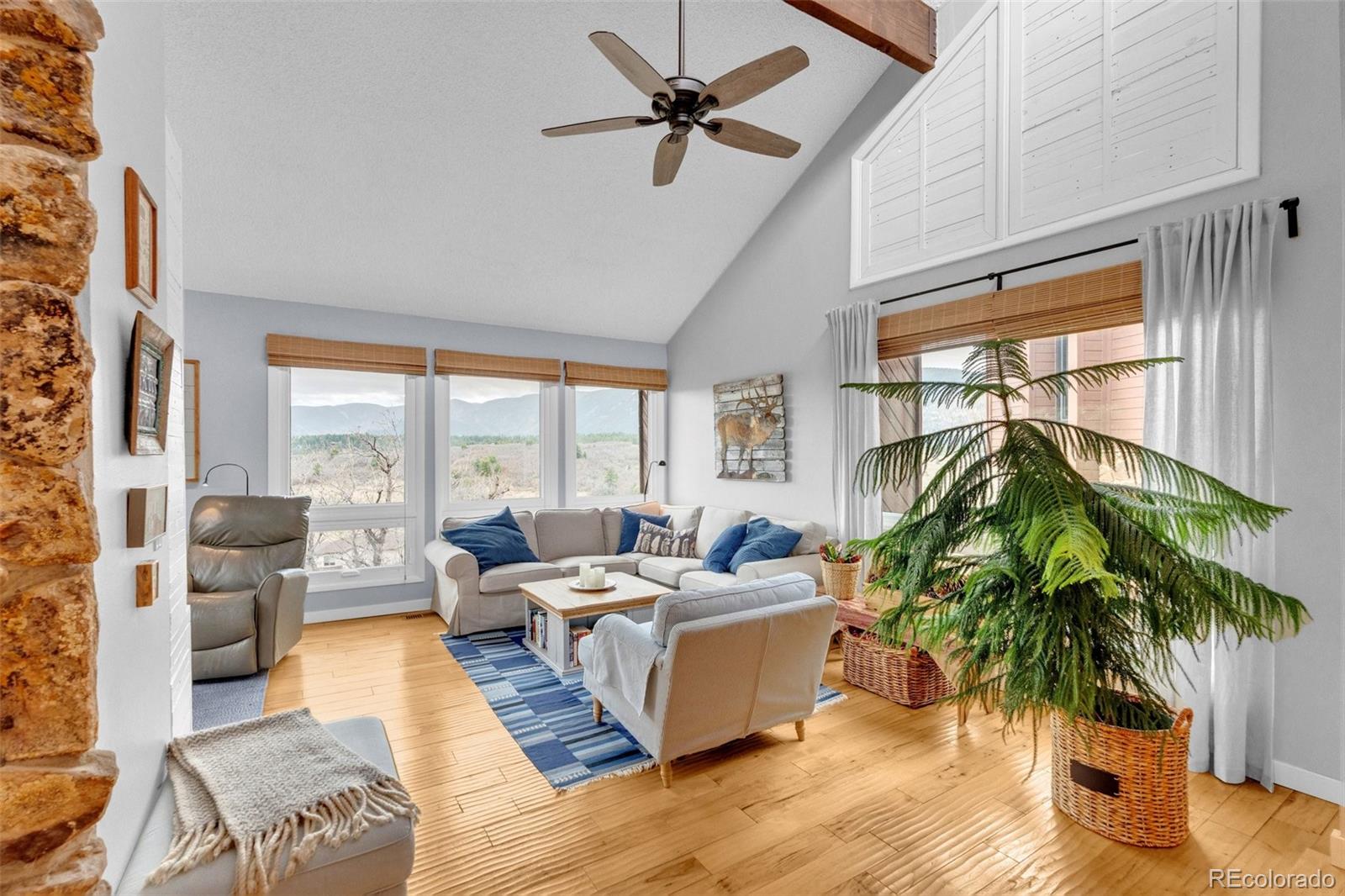 4452 Sentinel Rock Larkspur CO 80118