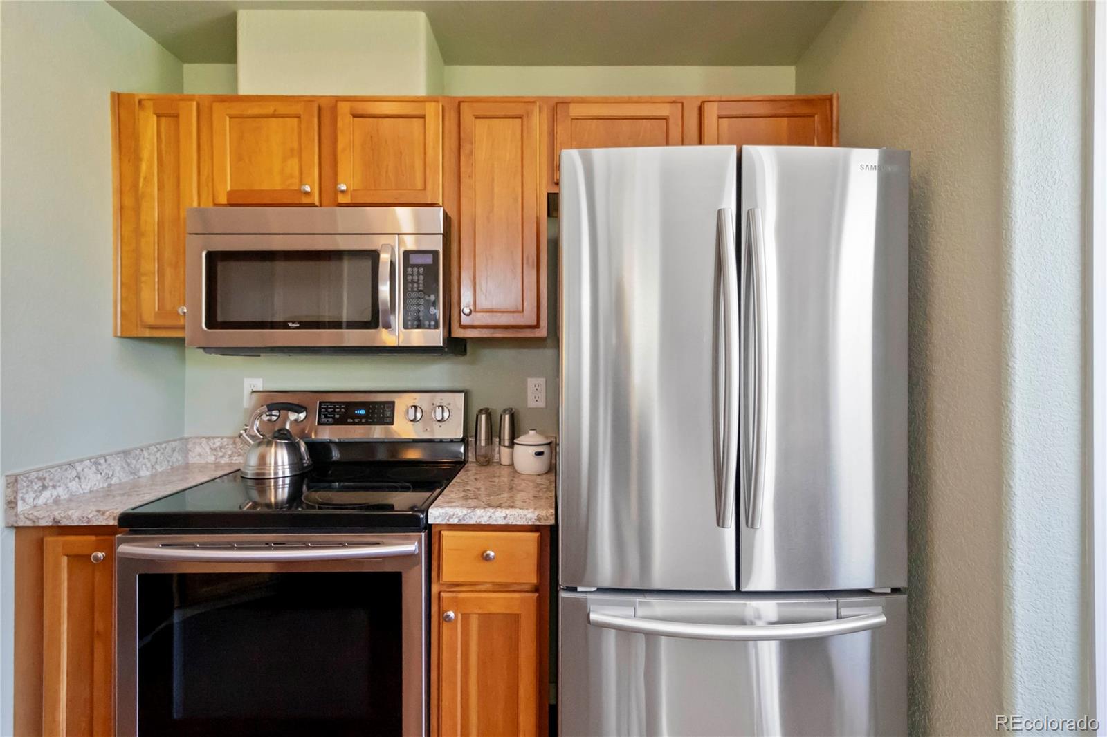 1049 S Walden Way Aurora CO 80017
