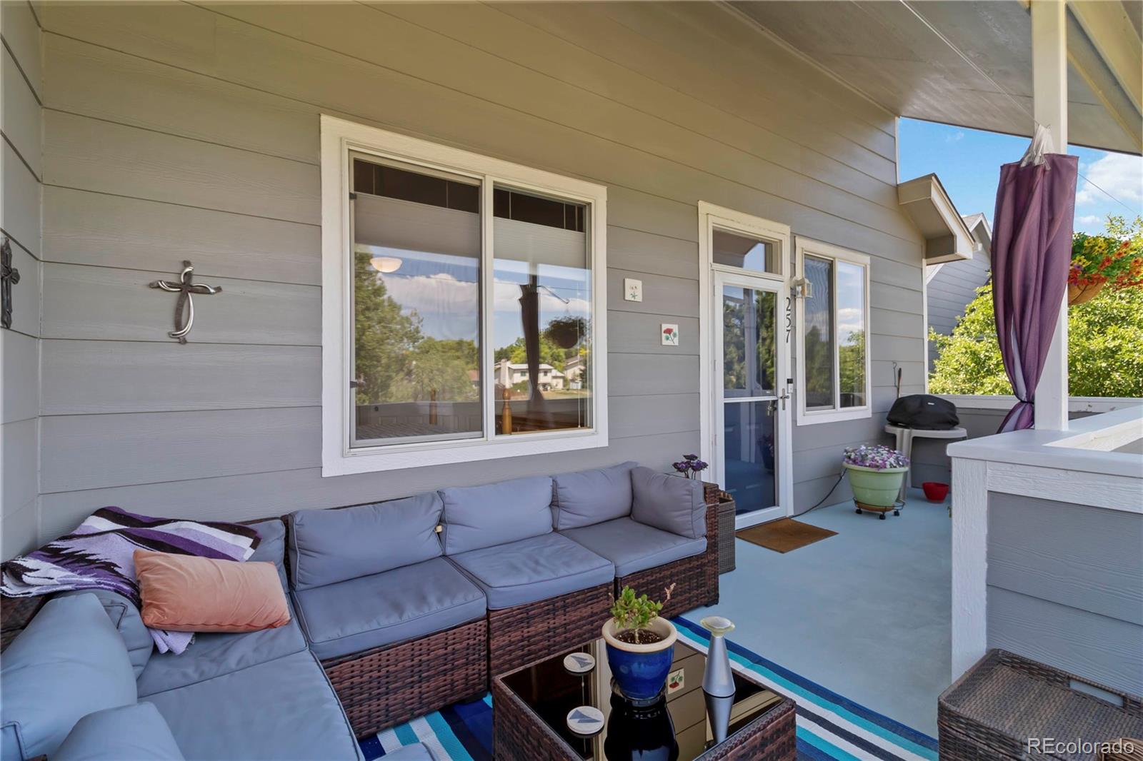 1049 S Walden Way Aurora CO 80017