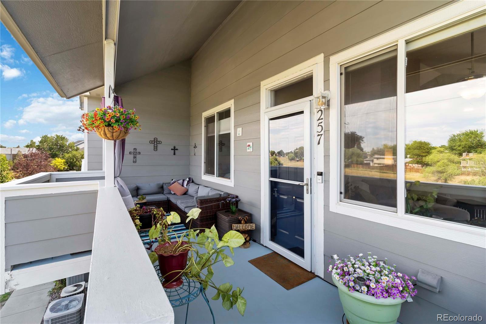 1049 S Walden Way Aurora CO 80017