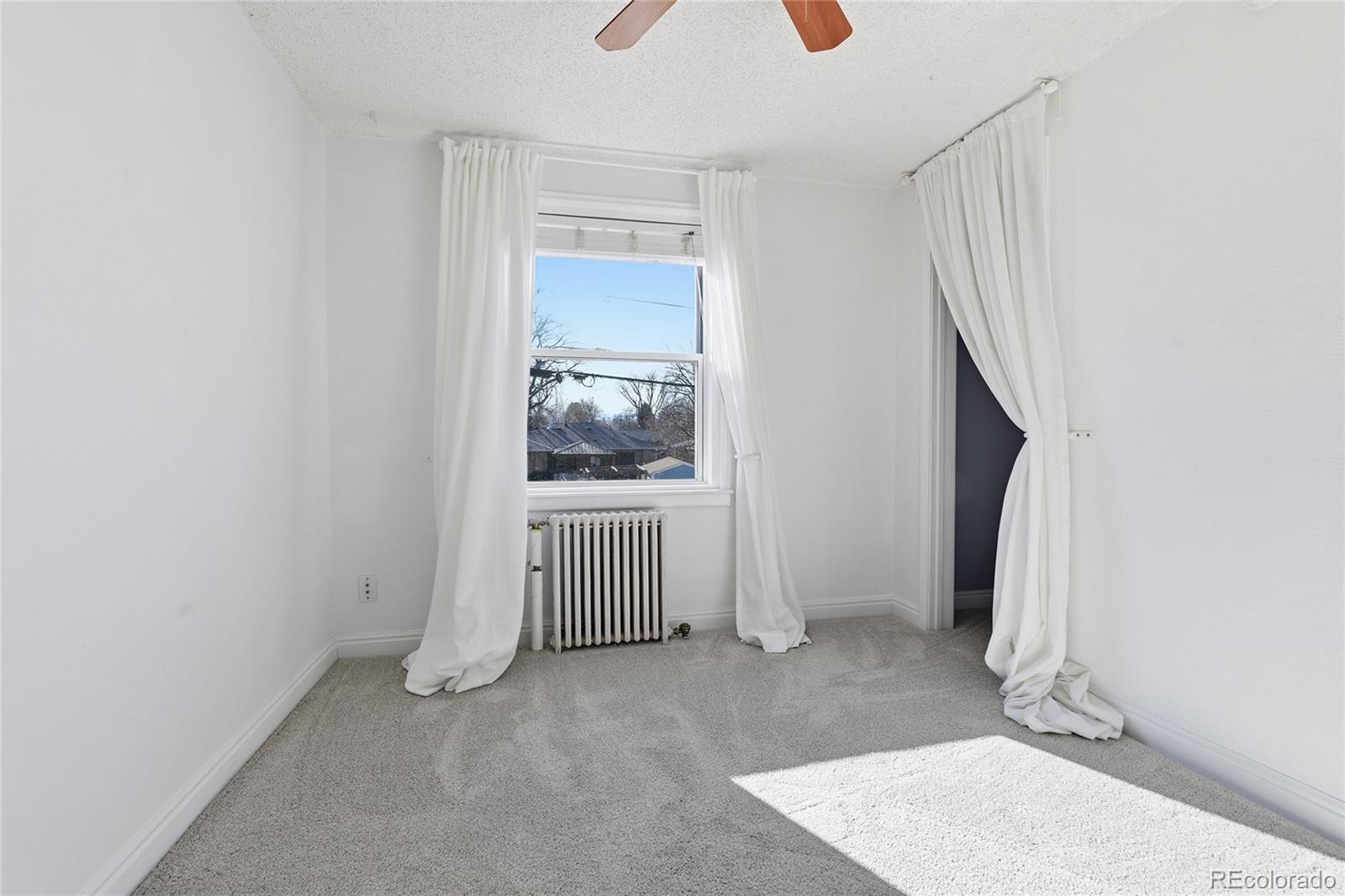 2823 Jasmine Street Denver CO 80207