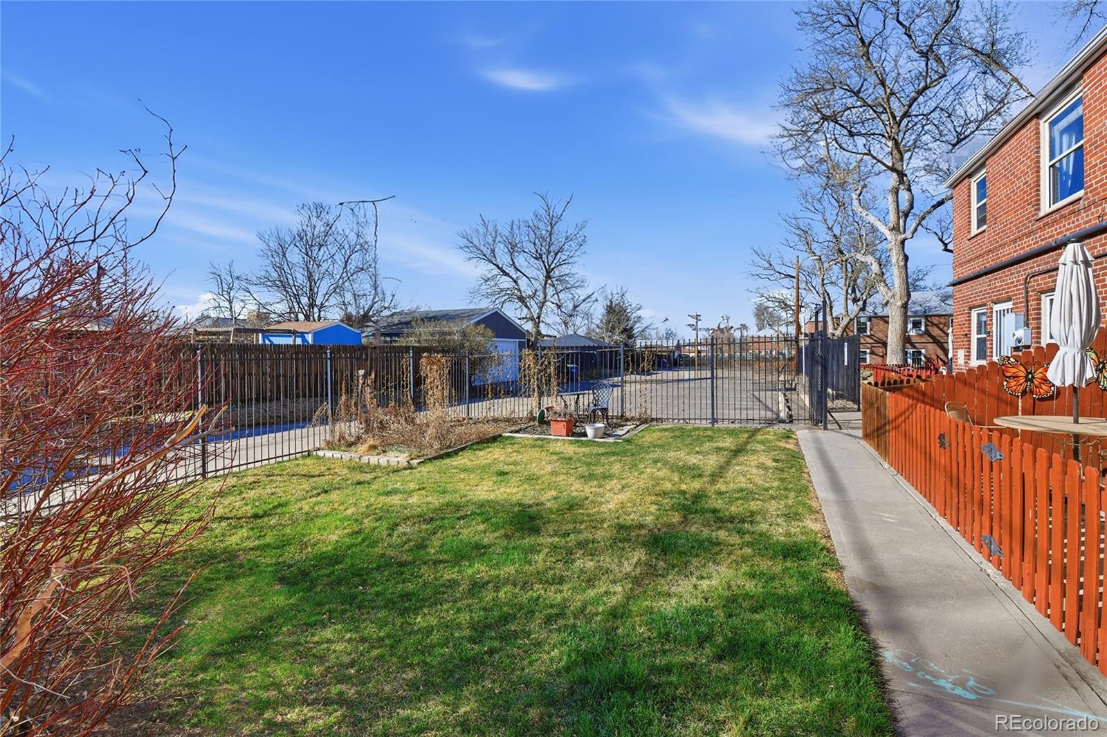 2823 Jasmine Street Denver CO 80207
