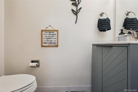 1679 S Lee Street Lakewood CO 80232