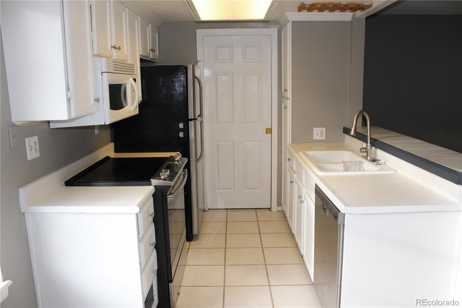 2010 S Hannibal Street Aurora CO 80013