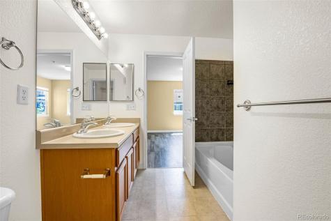23560 Alamo Place Aurora CO 80016