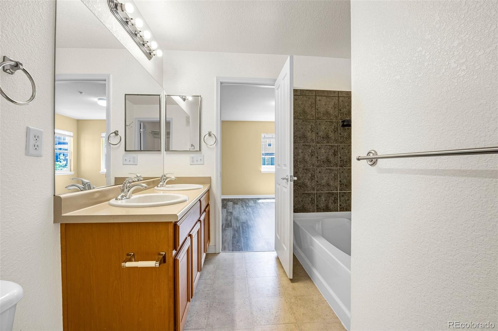 23560 Alamo Place Aurora CO 80016