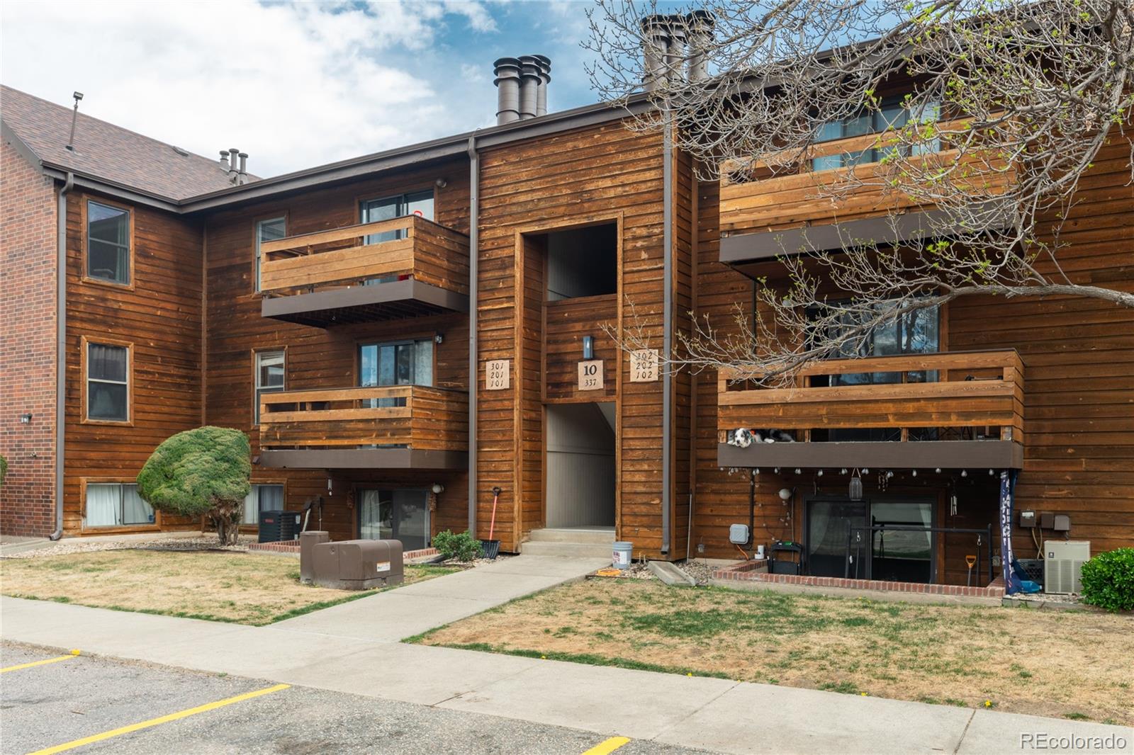 337 Wright Street Lakewood CO 80228
