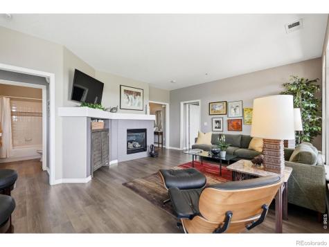 3302 Molly Lane Broomfield CO 80023