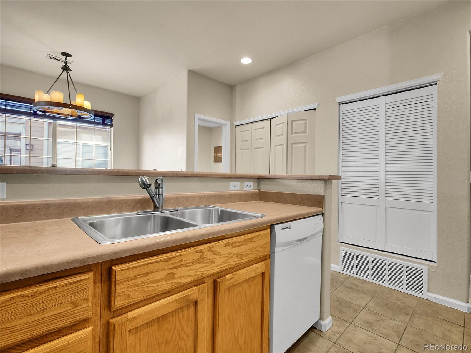 1289 Carlyle Park Circle Highlands Ranch CO 80129