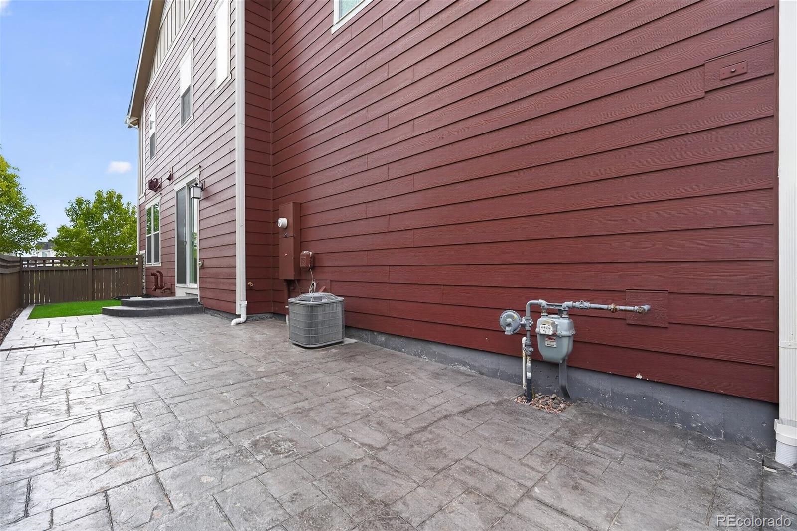 6050 N Netherland Court Aurora CO 80019