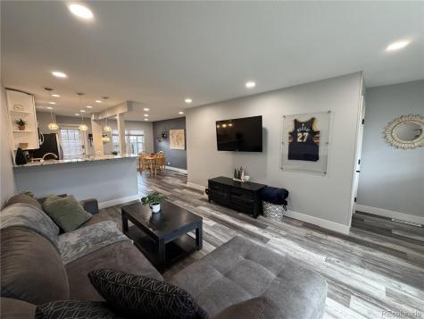7110 S Gaylord Street Centennial CO 80122