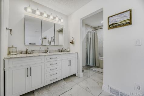 3871 E Euclid Avenue Centennial CO 80121