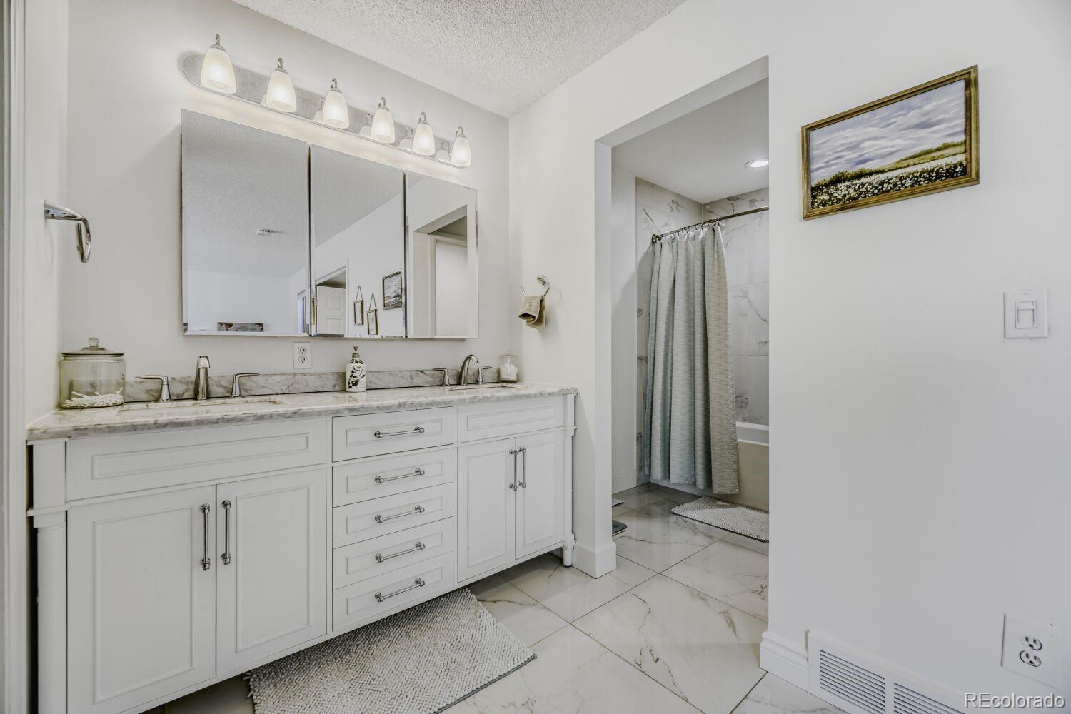 3871 E Euclid Avenue Centennial CO 80121