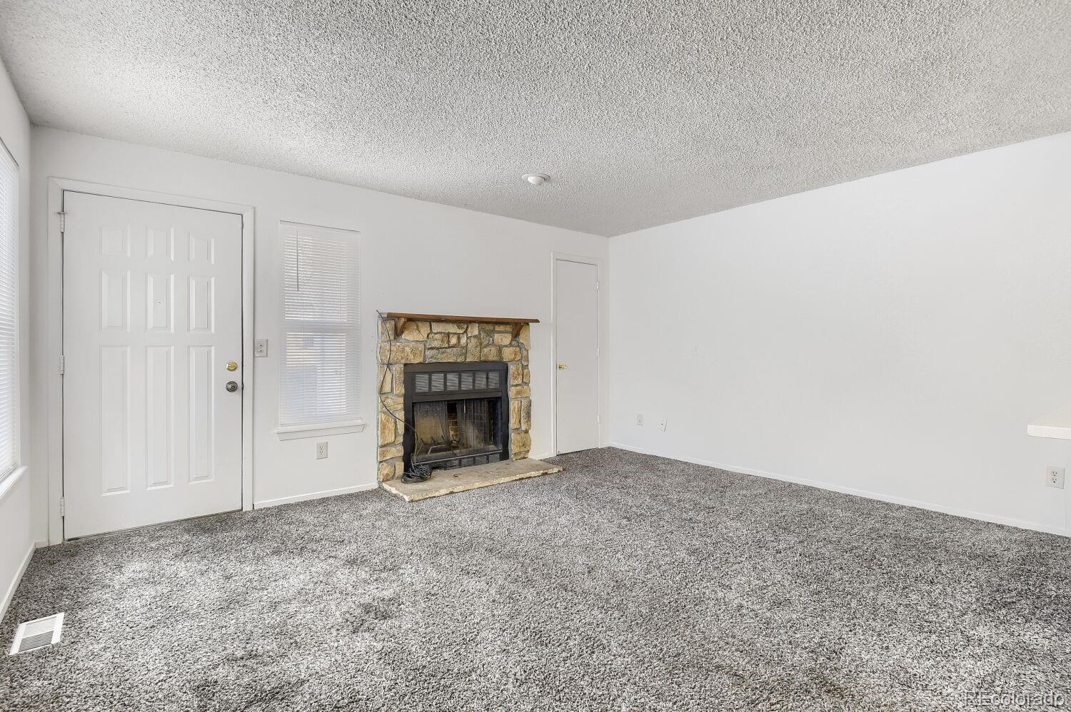 922 S Dearborn Way Aurora CO 80012