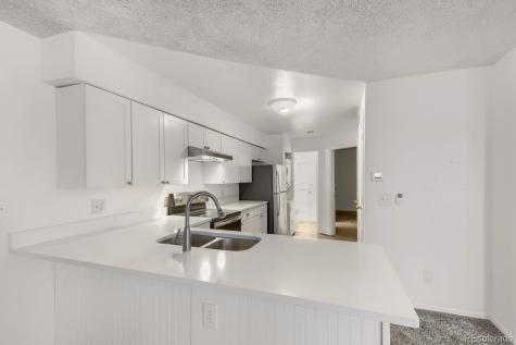 922 S Dearborn Way Aurora CO 80012