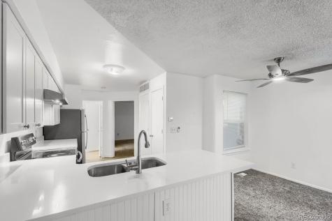 922 S Dearborn Way Aurora CO 80012