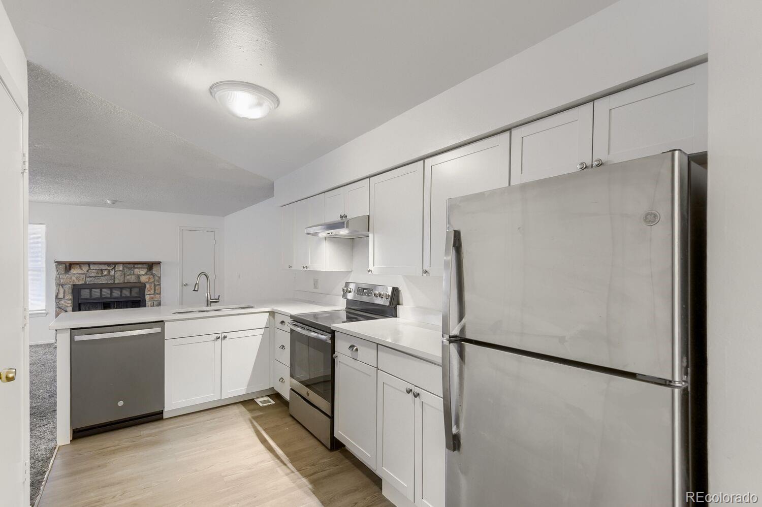 922 S Dearborn Way Aurora CO 80012