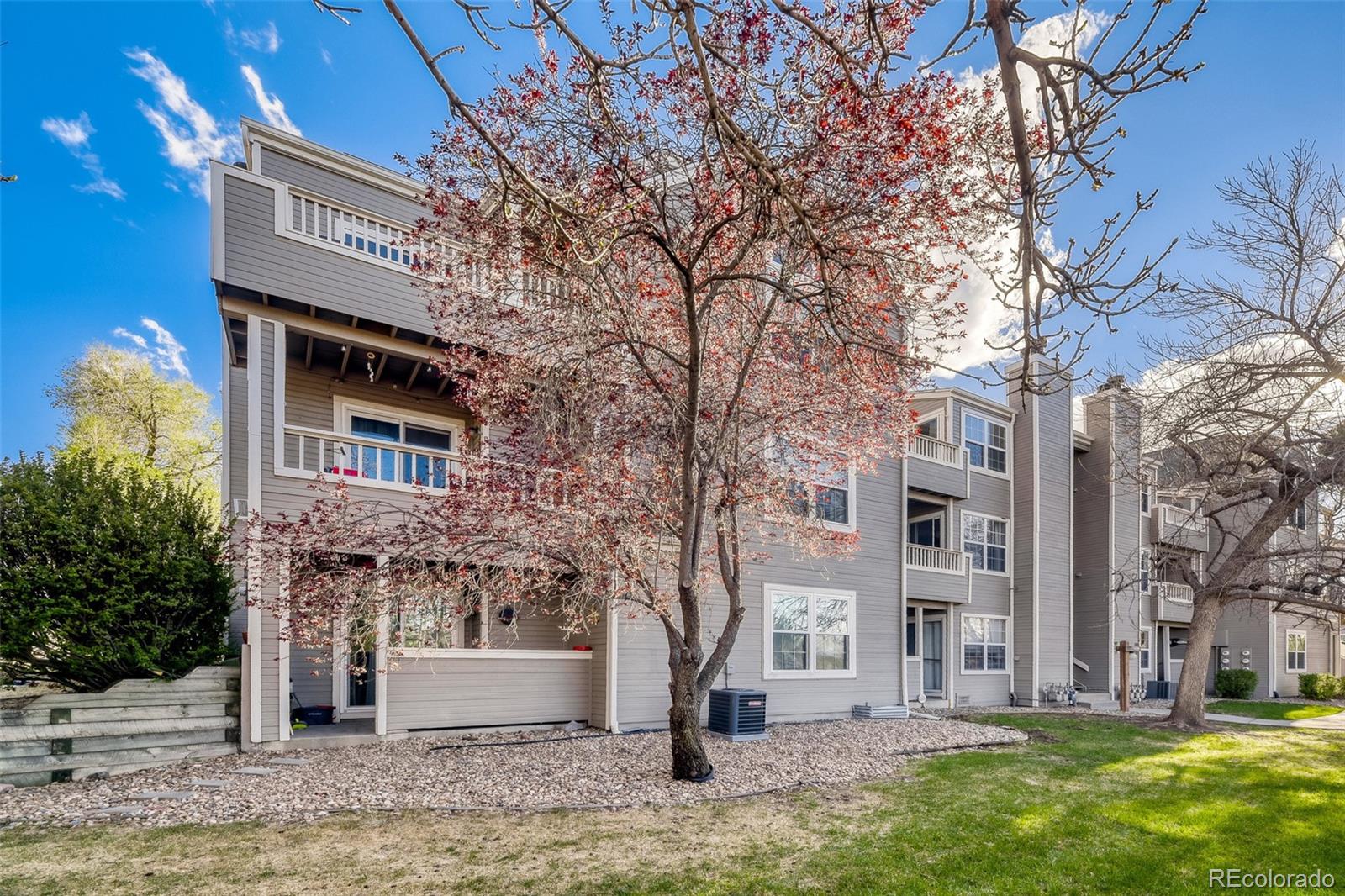 5745 W Atlantic Place W Lakewood CO 80227
