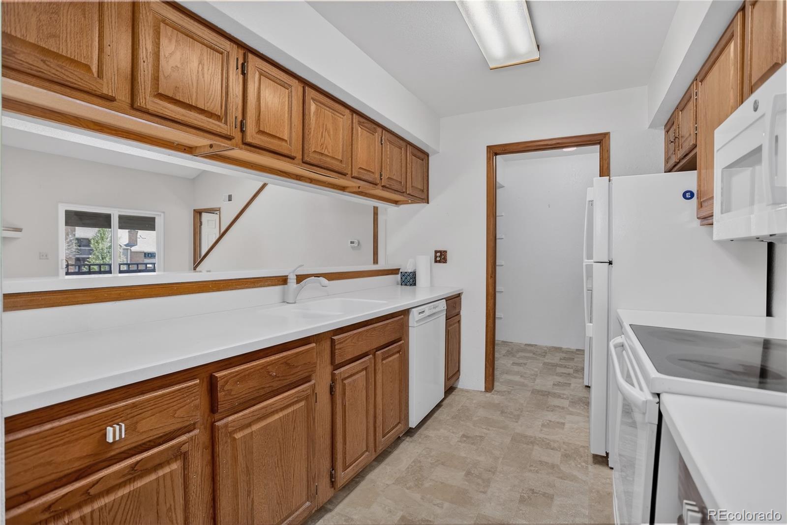 12043 W Cross Drive Littleton CO 80127