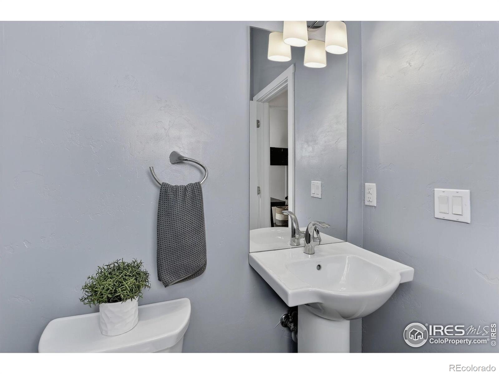 2139 N Downing Street Denver CO 80205
