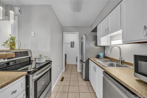 1830 Newland Court Lakewood CO 80214