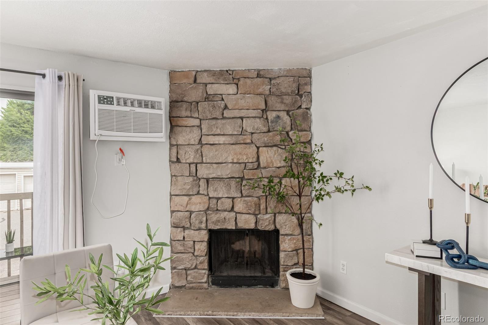 381 S Ames Street Lakewood CO 80226