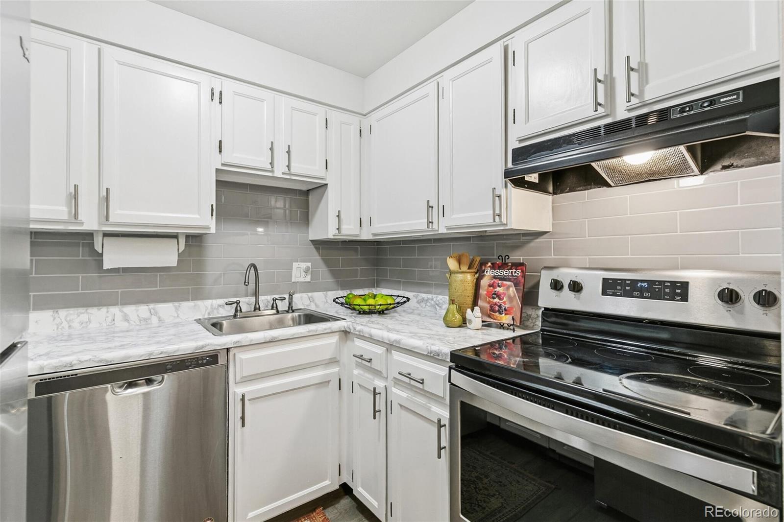 1243 N Gaylord Street Denver CO 80206