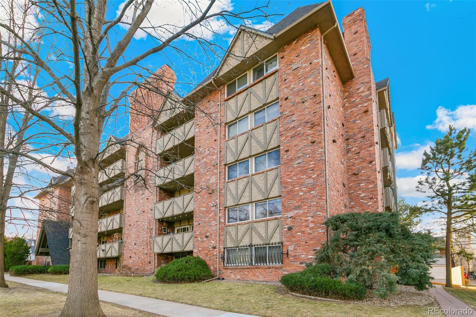 1243 N Gaylord Street Denver CO 80206