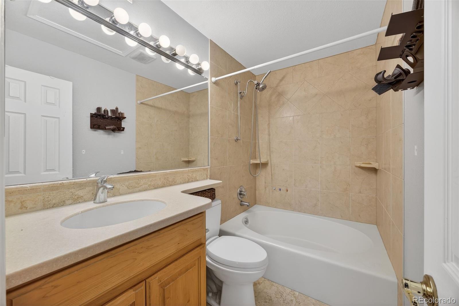 8225 Fairmount Drive Denver CO 80247
