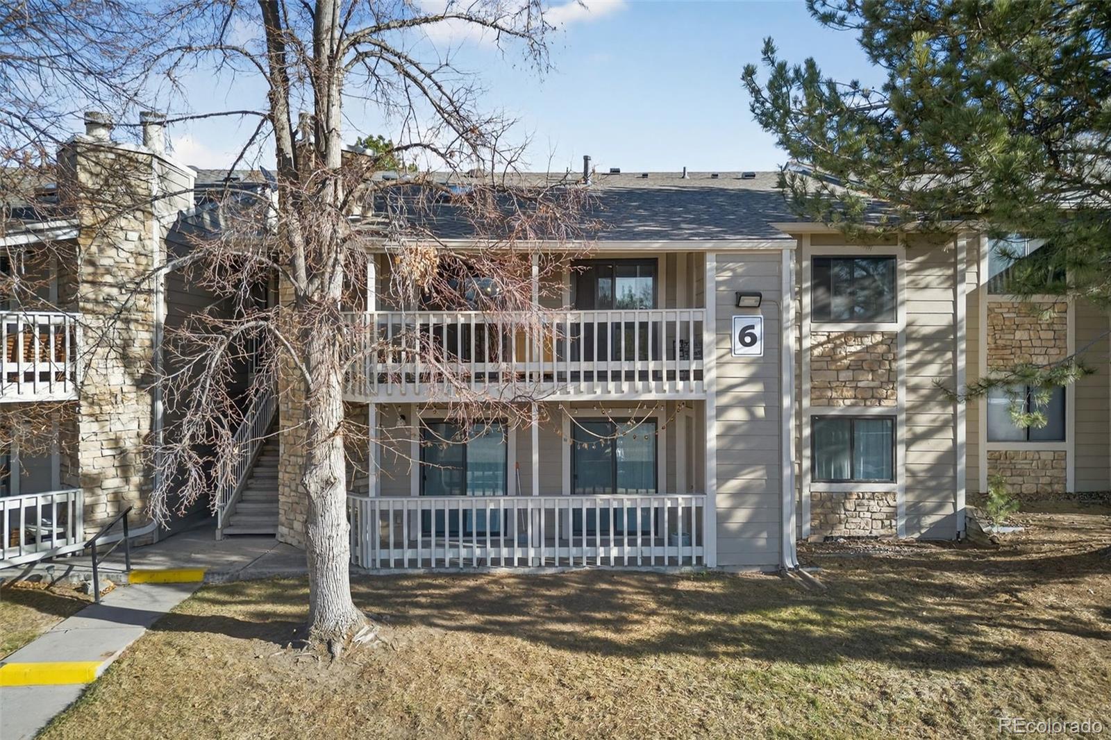 8225 Fairmount Drive Denver CO 80247