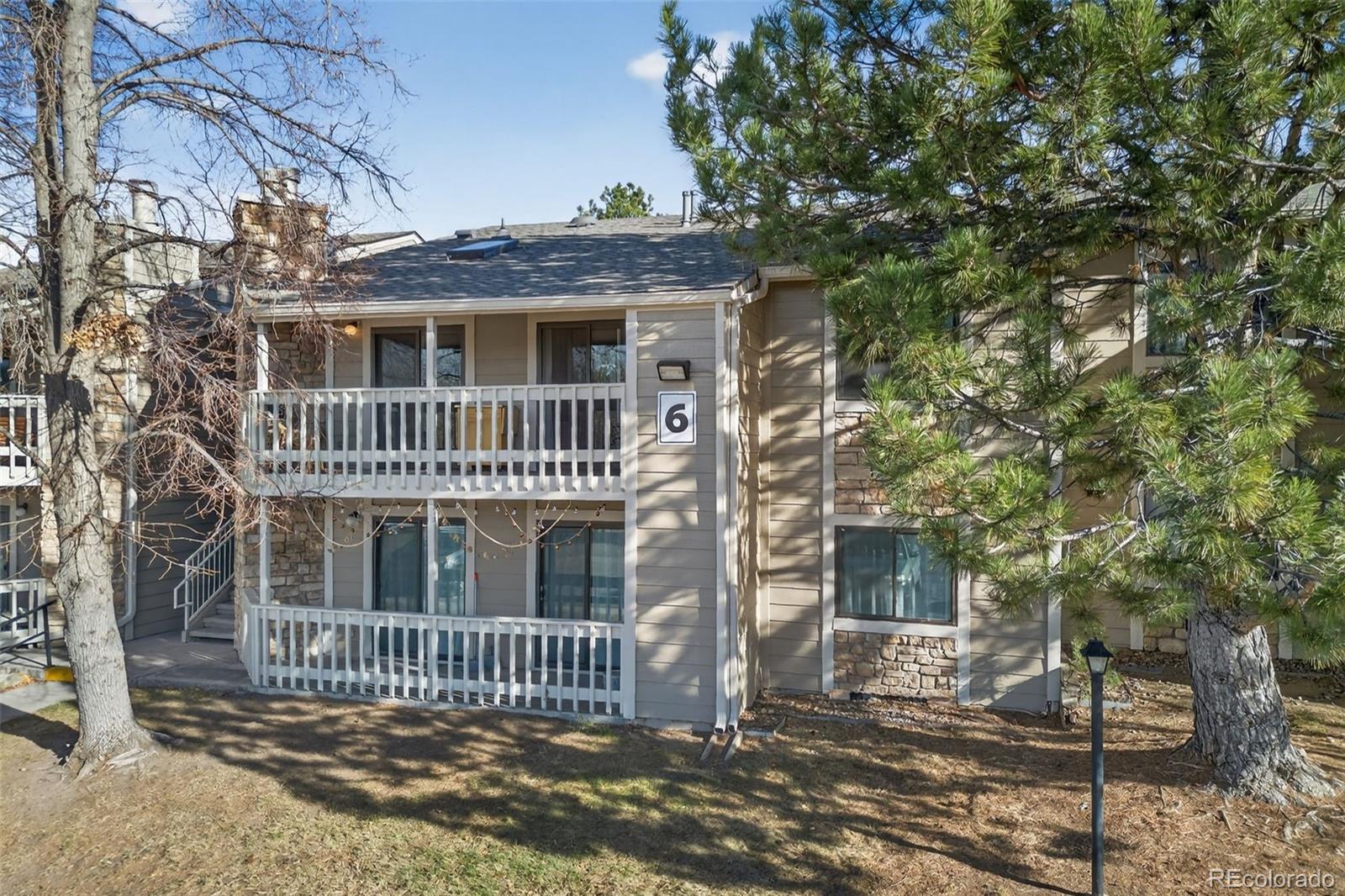 8225 Fairmount Drive Denver CO 80247