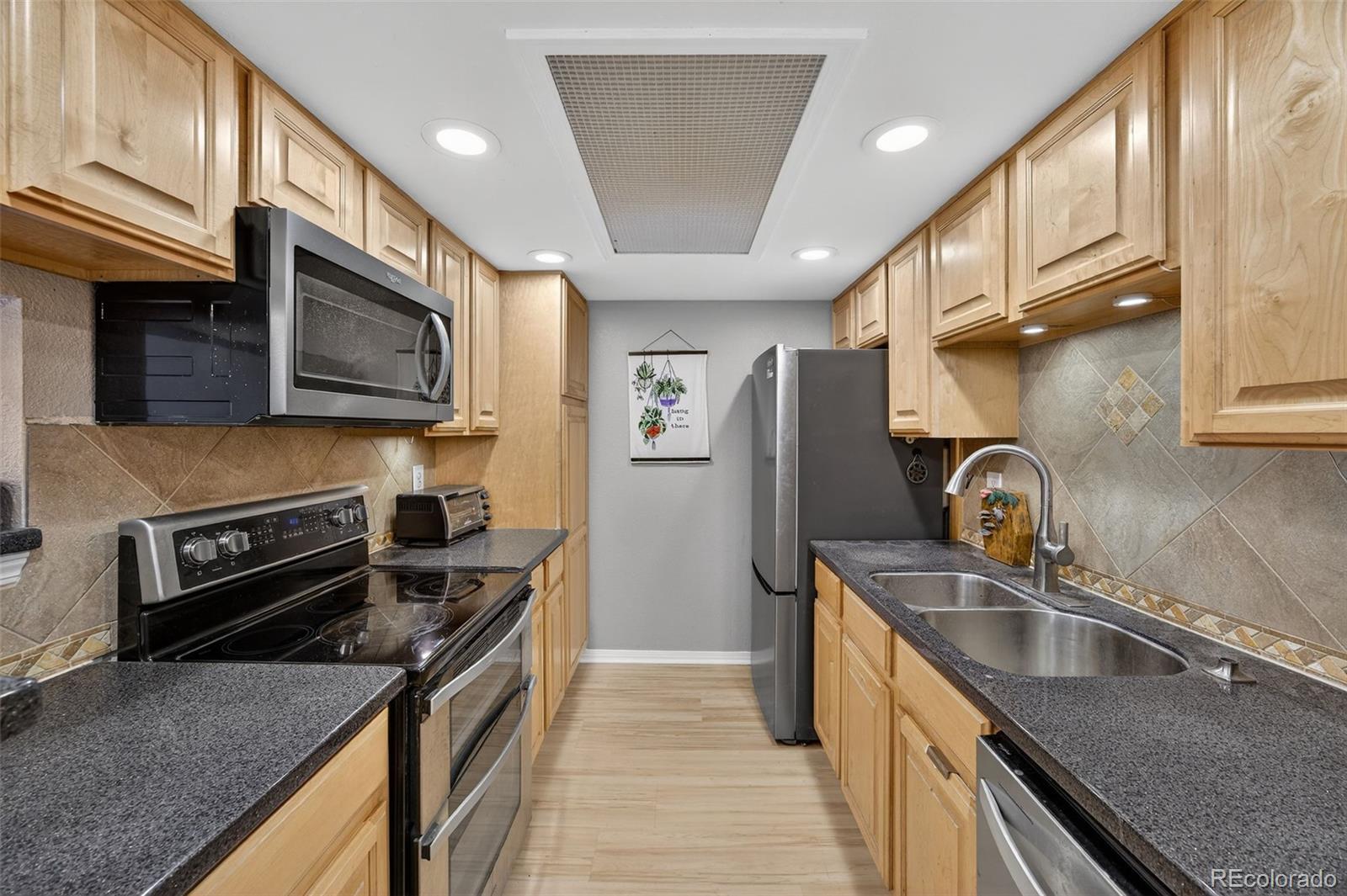 8225 Fairmount Drive Denver CO 80247