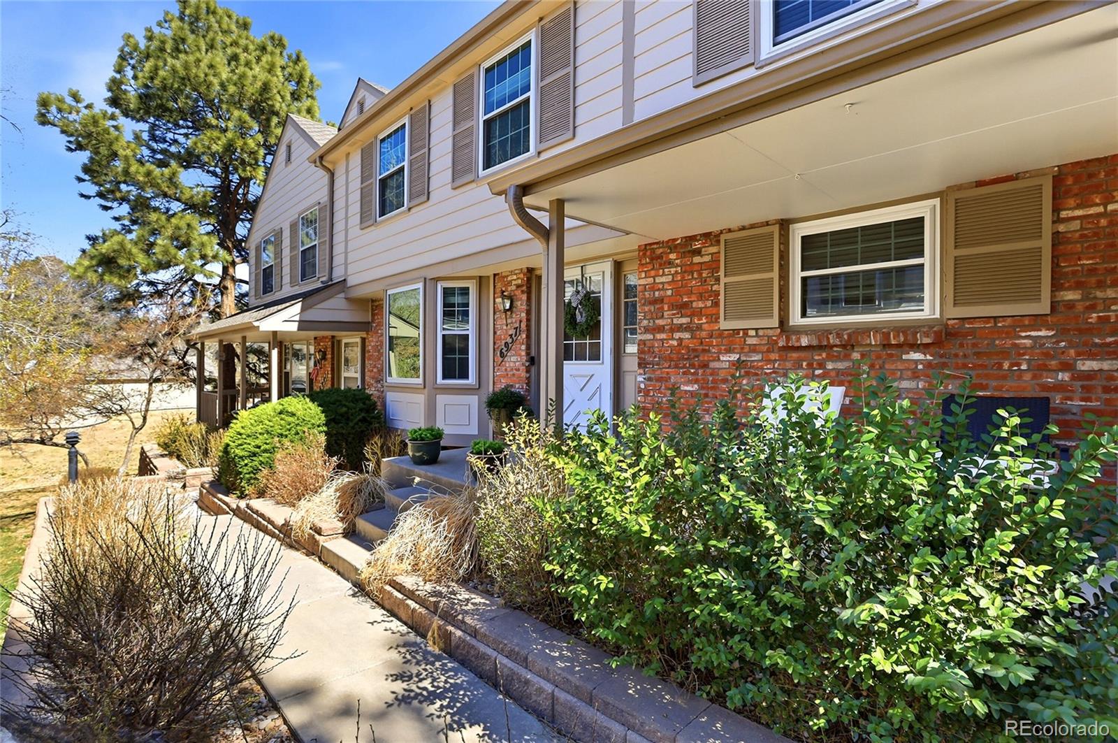 6937 E Briarwood Drive Centennial CO 80112