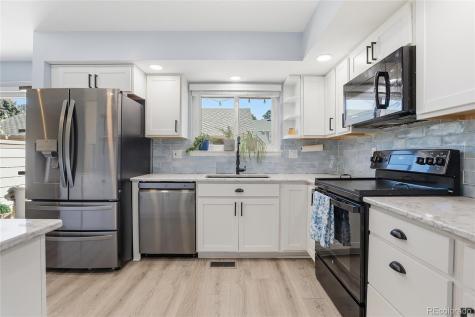 6937 E Briarwood Drive Centennial CO 80112