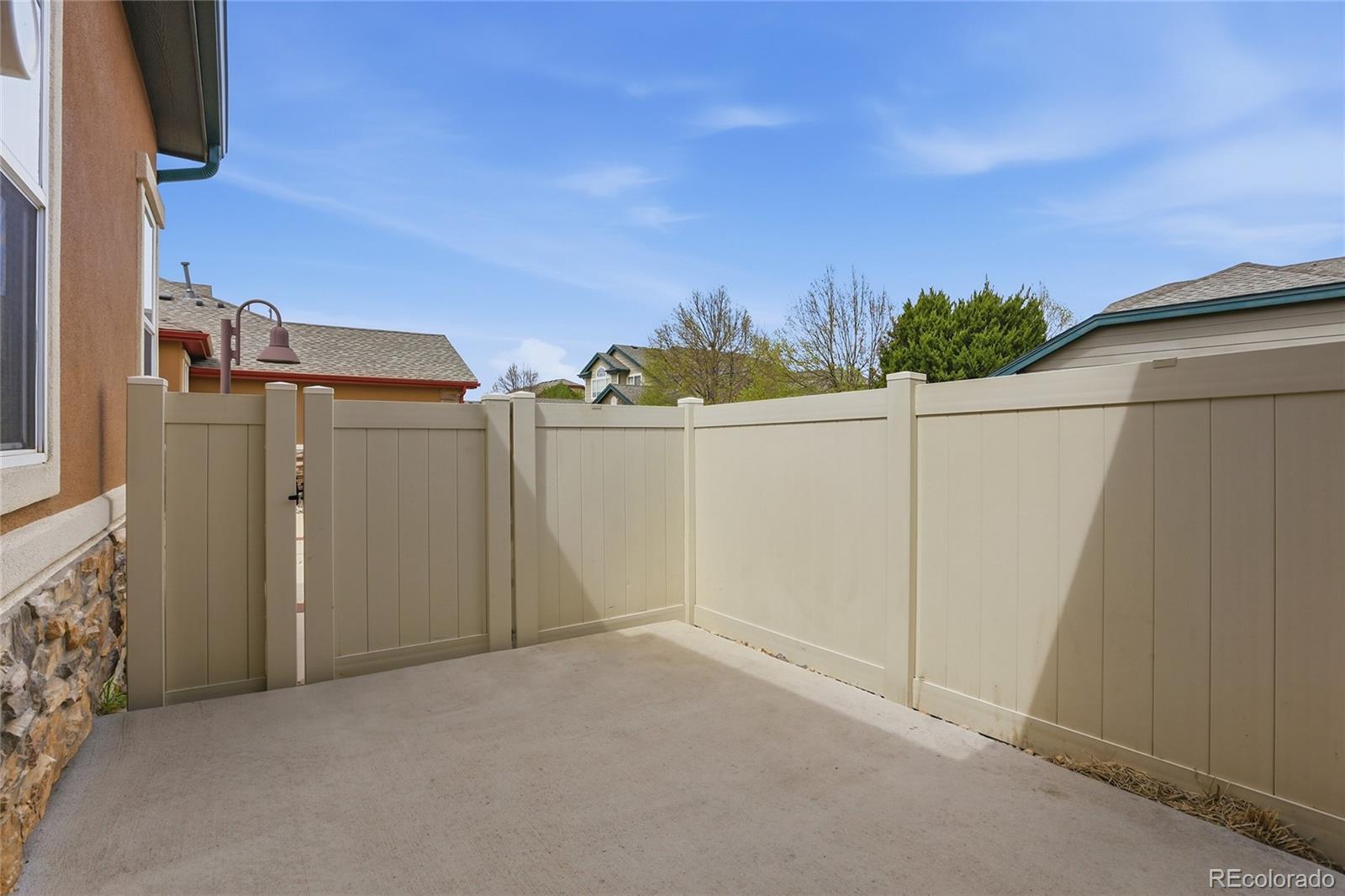 1623 N Granby Way Aurora CO 80011