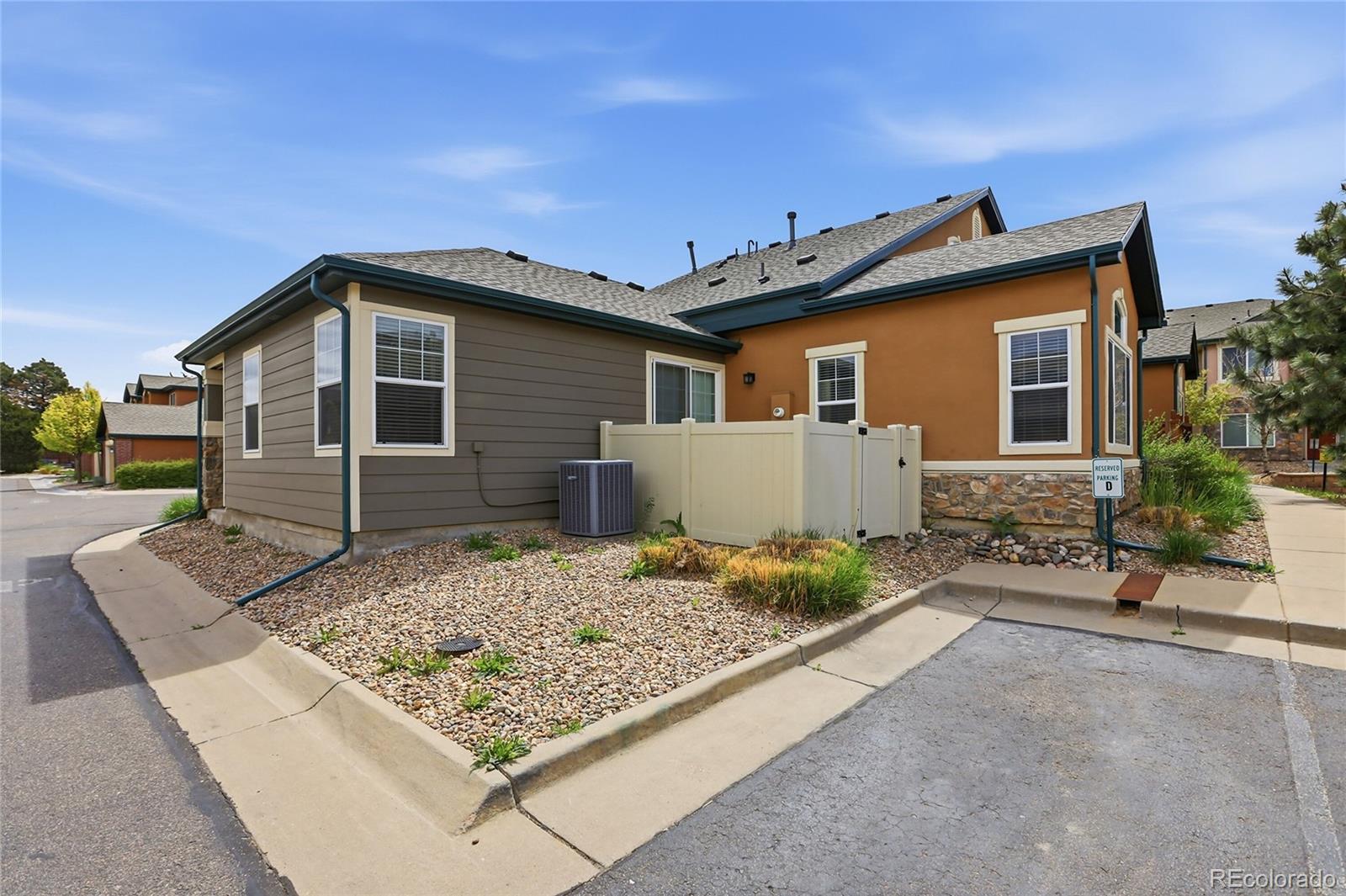 1623 N Granby Way Aurora CO 80011