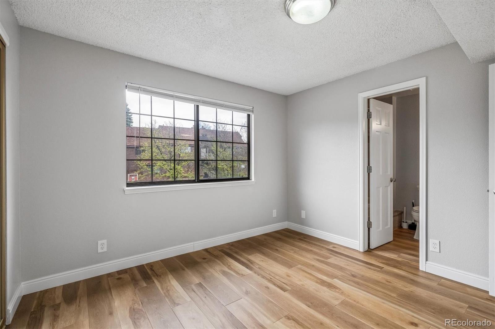 844 S Vance Street Lakewood CO 80226