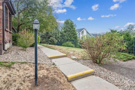 844 S Vance Street Lakewood CO 80226