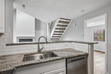 844 S Vance Street Lakewood CO 80226