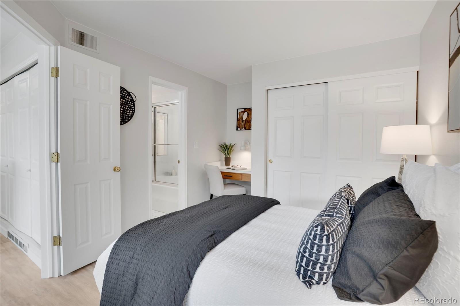 6702 S Ivy Way Centennial CO 80112