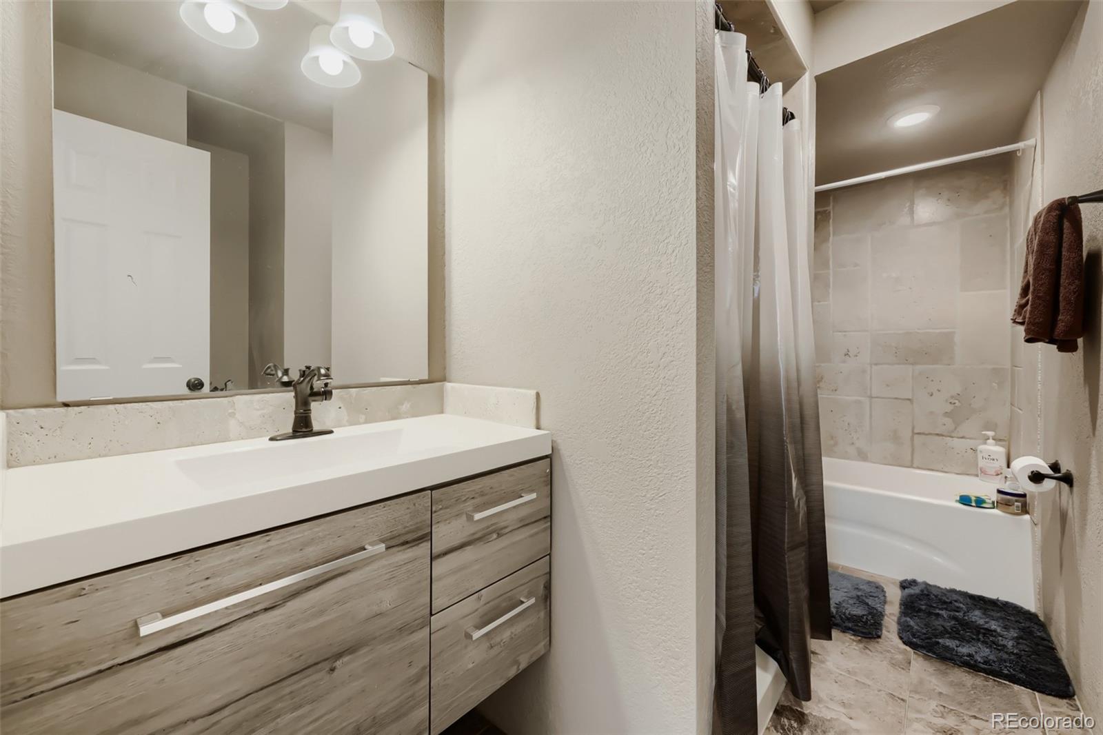 364 S Ironton Street Aurora CO 80012