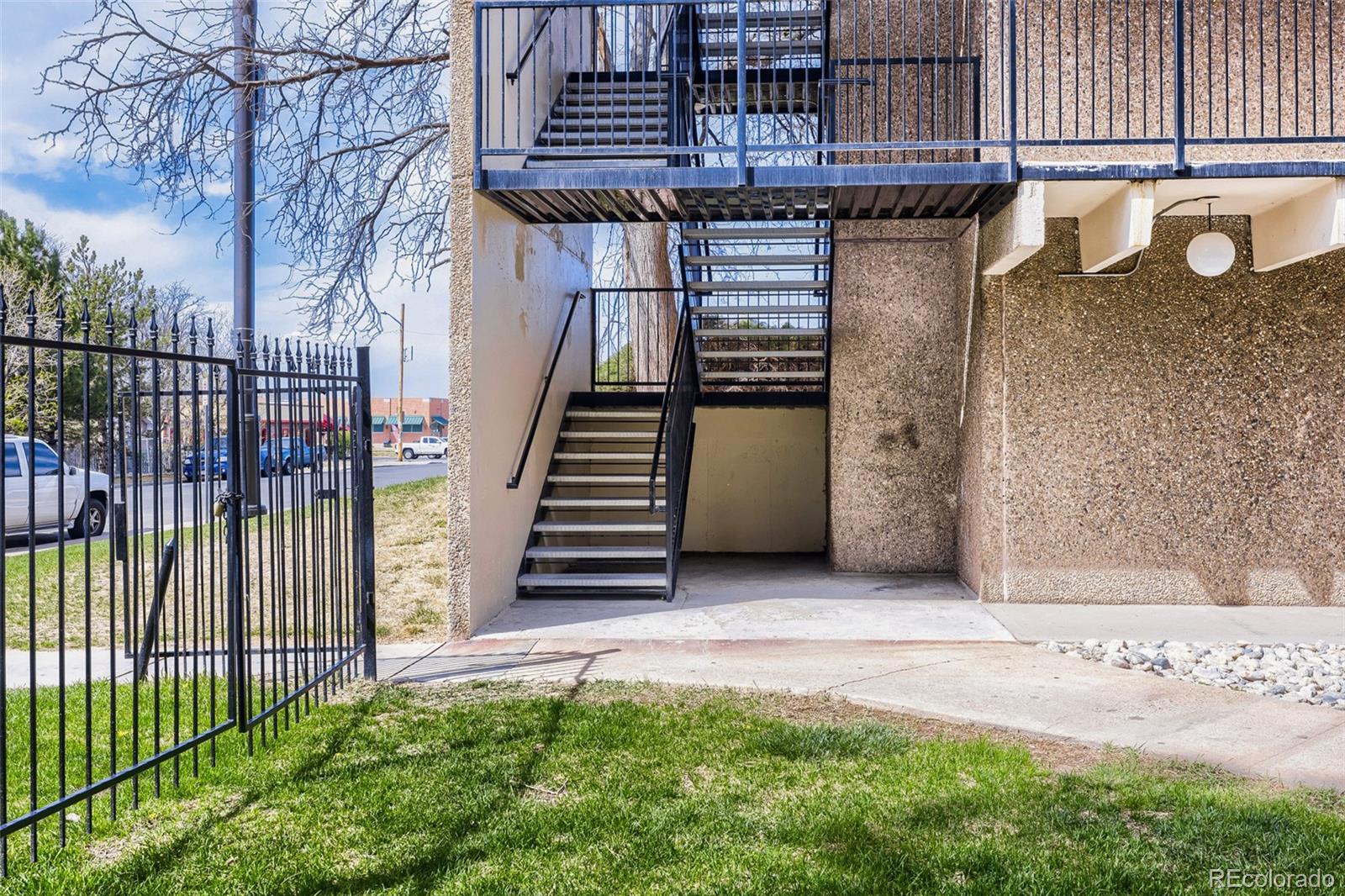 364 S Ironton Street Aurora CO 80012