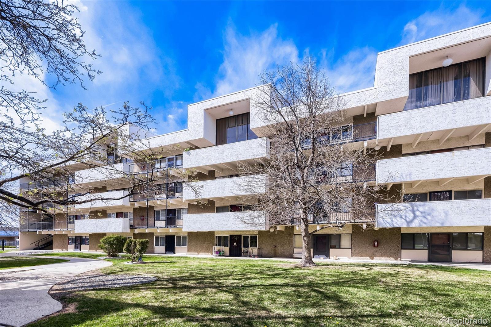 364 S Ironton Street Aurora CO 80012