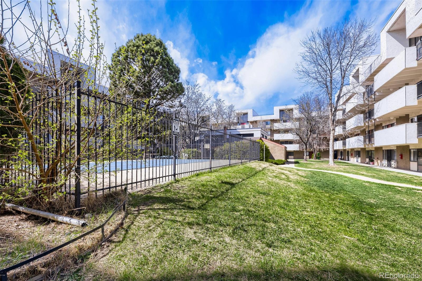364 S Ironton Street Aurora CO 80012