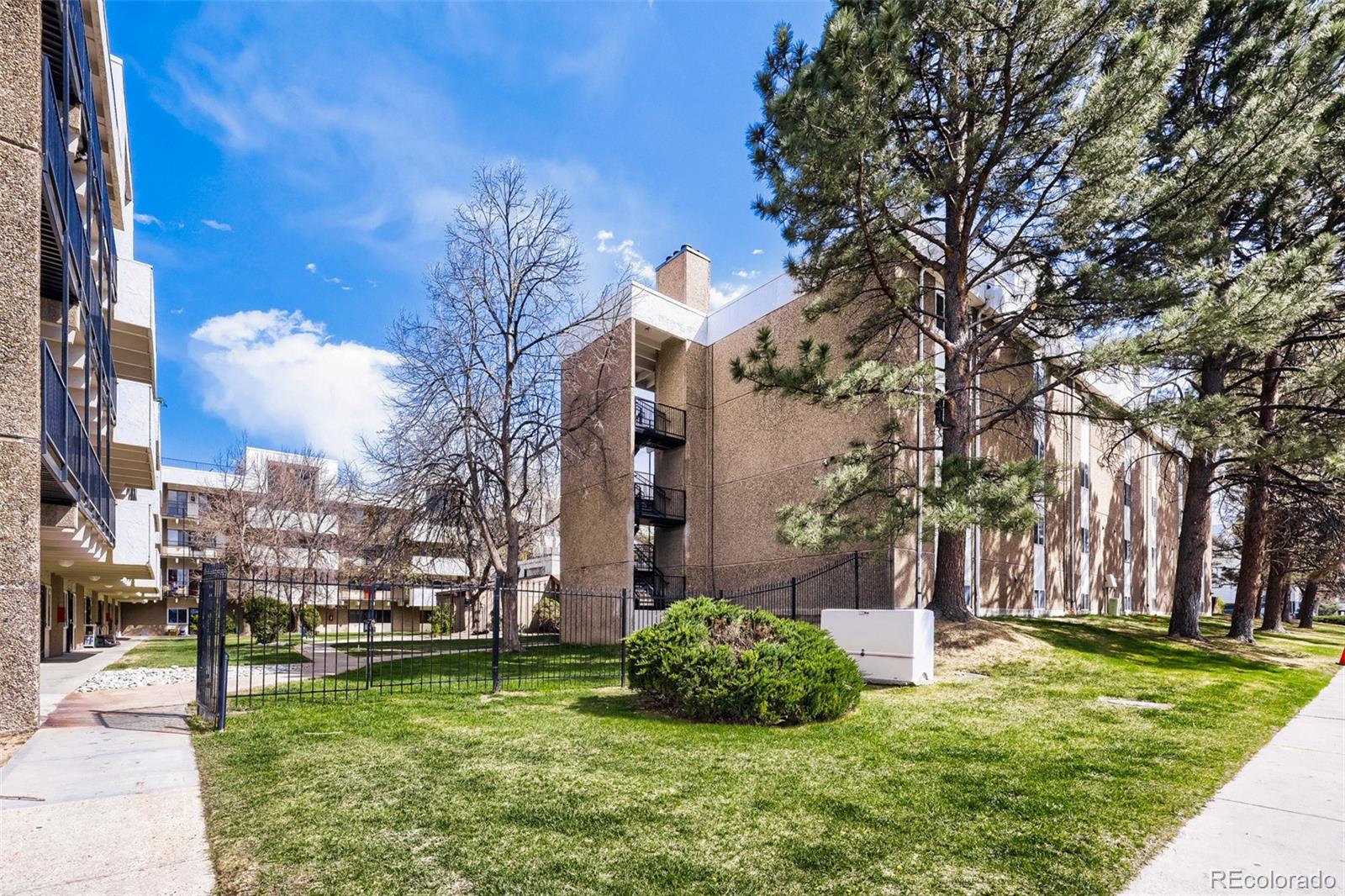 364 S Ironton Street Aurora CO 80012