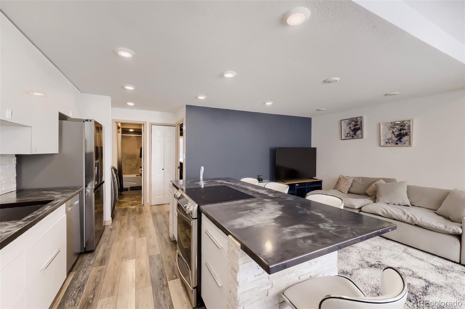 364 S Ironton Street Aurora CO 80012