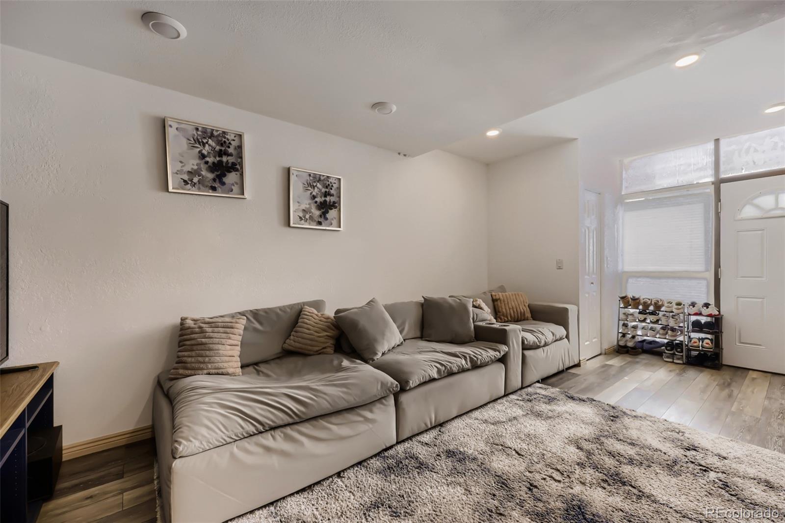 364 S Ironton Street Aurora CO 80012