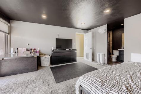364 S Ironton Street Aurora CO 80012